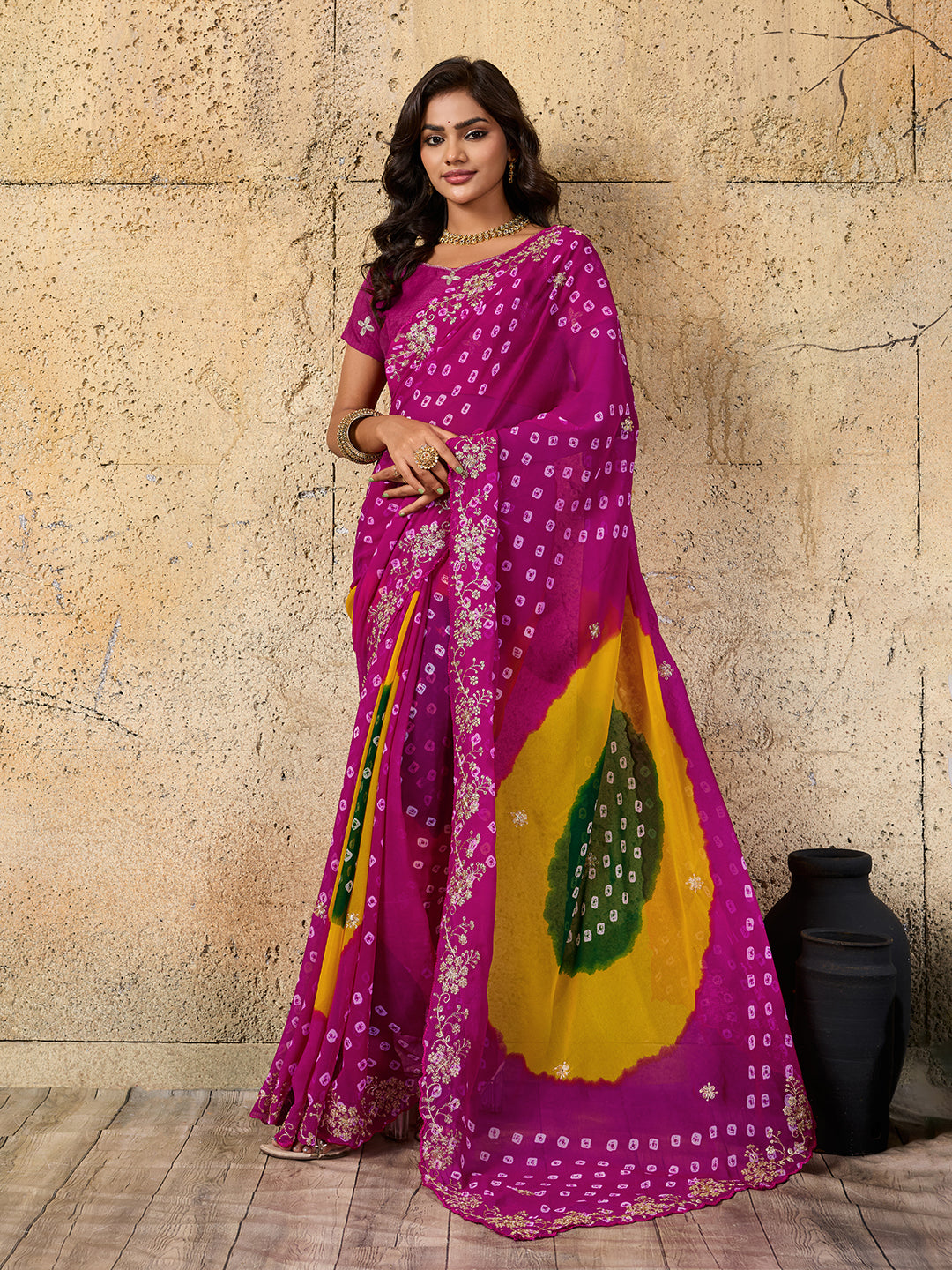 Tanmira New Elegant Georgette Bandhani Saree with Peturn Work SWA