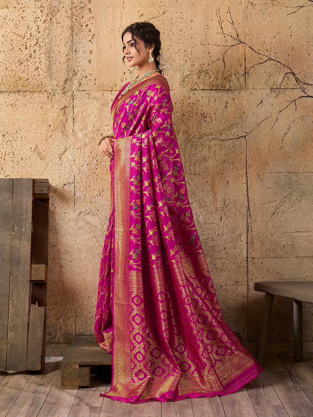 Tanmira New Elegant Dola Silk Saree in Banarasi Style – Casual & Festive Wear DC