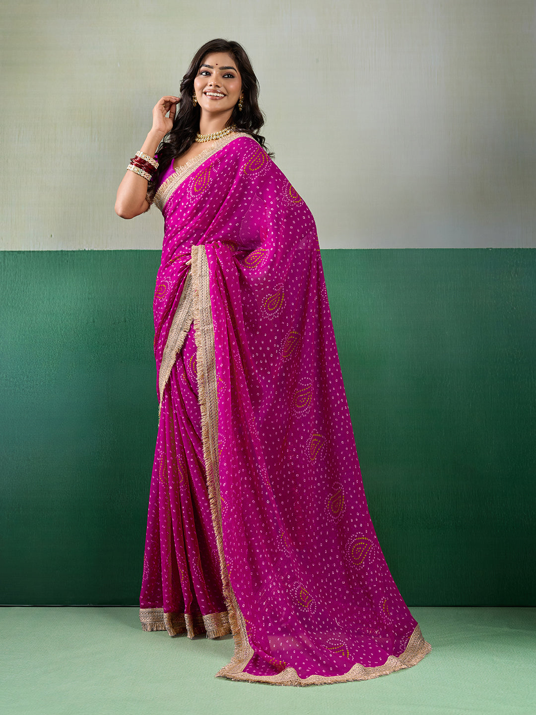 Tanmira Stylish Bandhani Pattern Georgette Saree with Embroidery Touch KDN