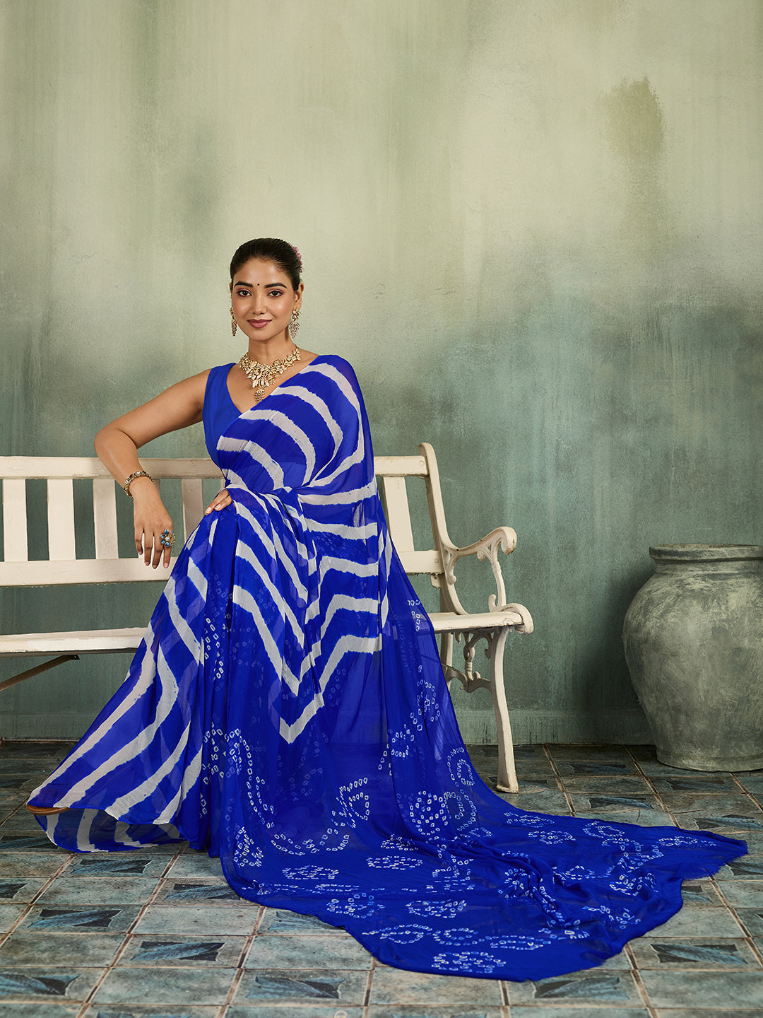Tanmira New Beautiful Chiffon Saree with Classic Leheriya Pattern SUL