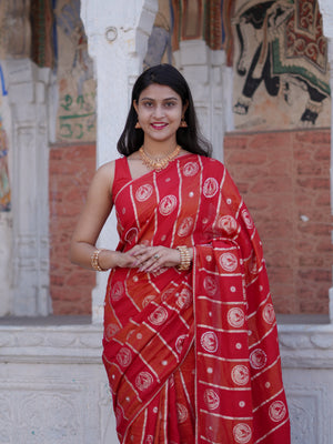 Buy Traditional Banarasi Style Saree With Elegant White Cutdana Work Tanmira image 4