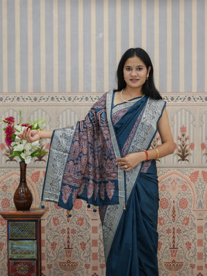 Buy Banarasi Saree With Wedding Wear Tanmira