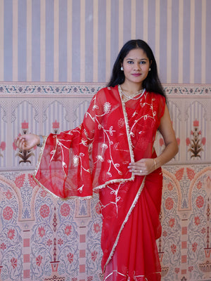 Buy Georgette Traditional Style Saree Tanmira