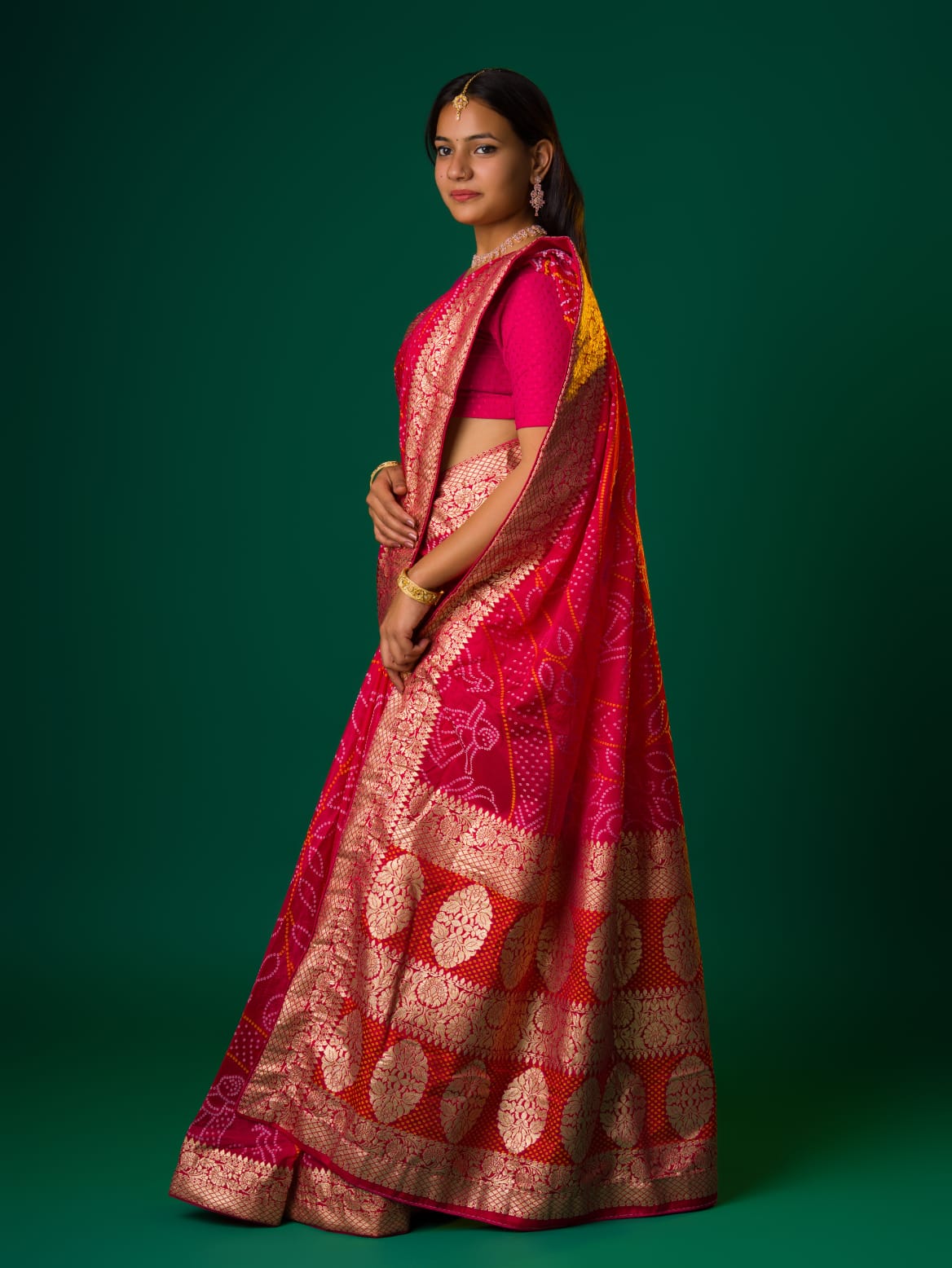 Tanmira New Pure Munga Silk Bandhani Zari Border Saree DC