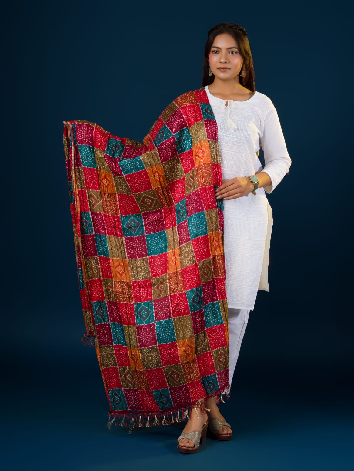 Tanmira Beautiful Bandhej Chinon Multicolour Dupatta RAY