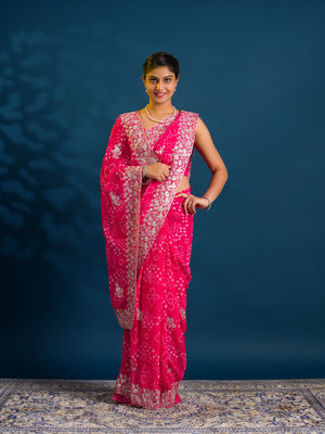By Bandhani Saree With Elegant Peturn Work
