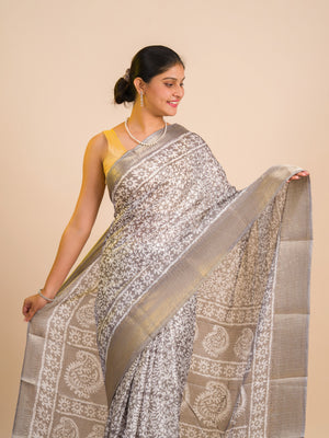 By New Arrival Cotton Silk Batik Printed With Zari Border Work Saree