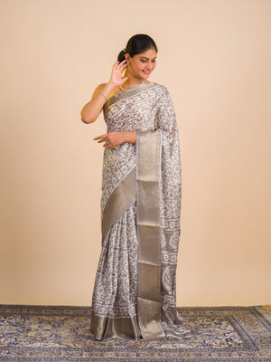 By New Arrival Cotton Silk Batik Printed With Zari Border Work Saree