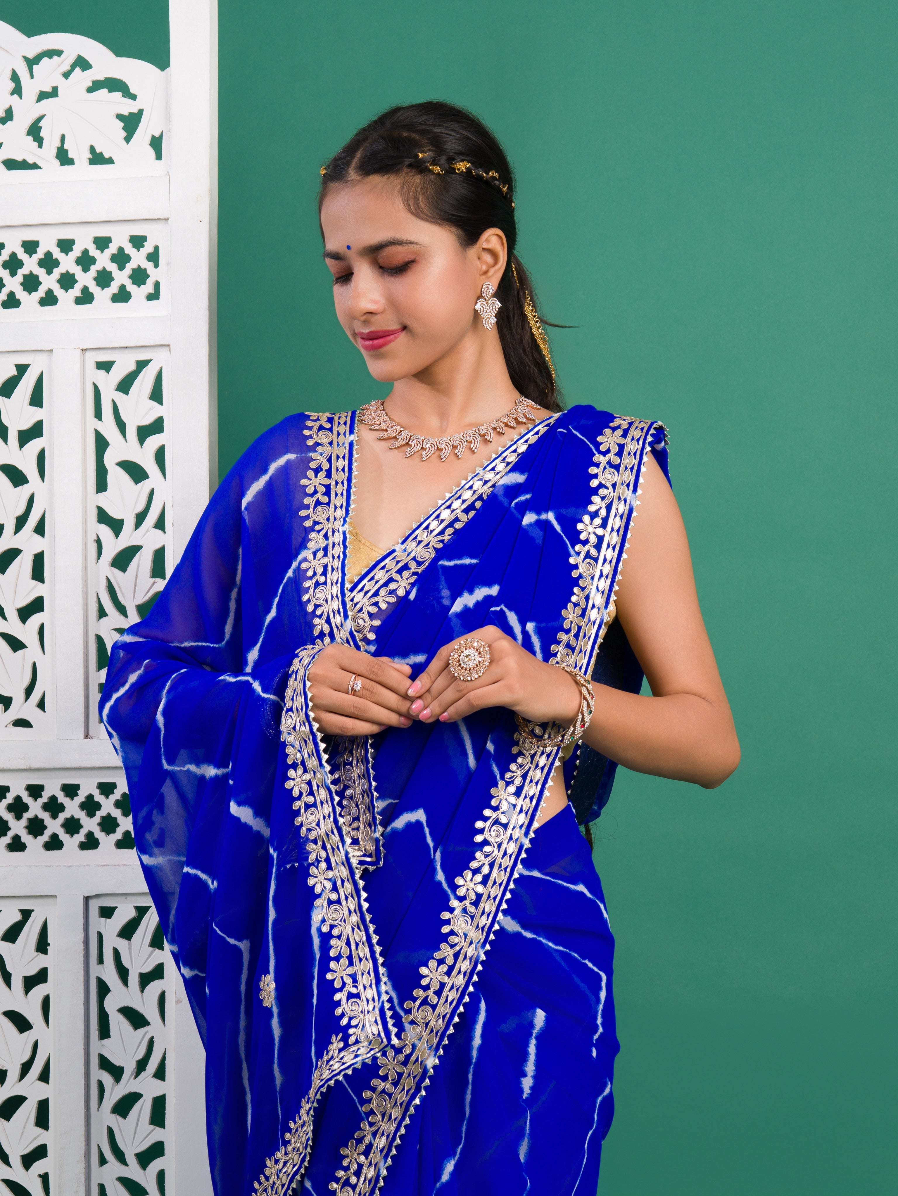 Tanmira New Beautiful Chiffon Leheriya Style Wih Gotapatti Work Saree SWA