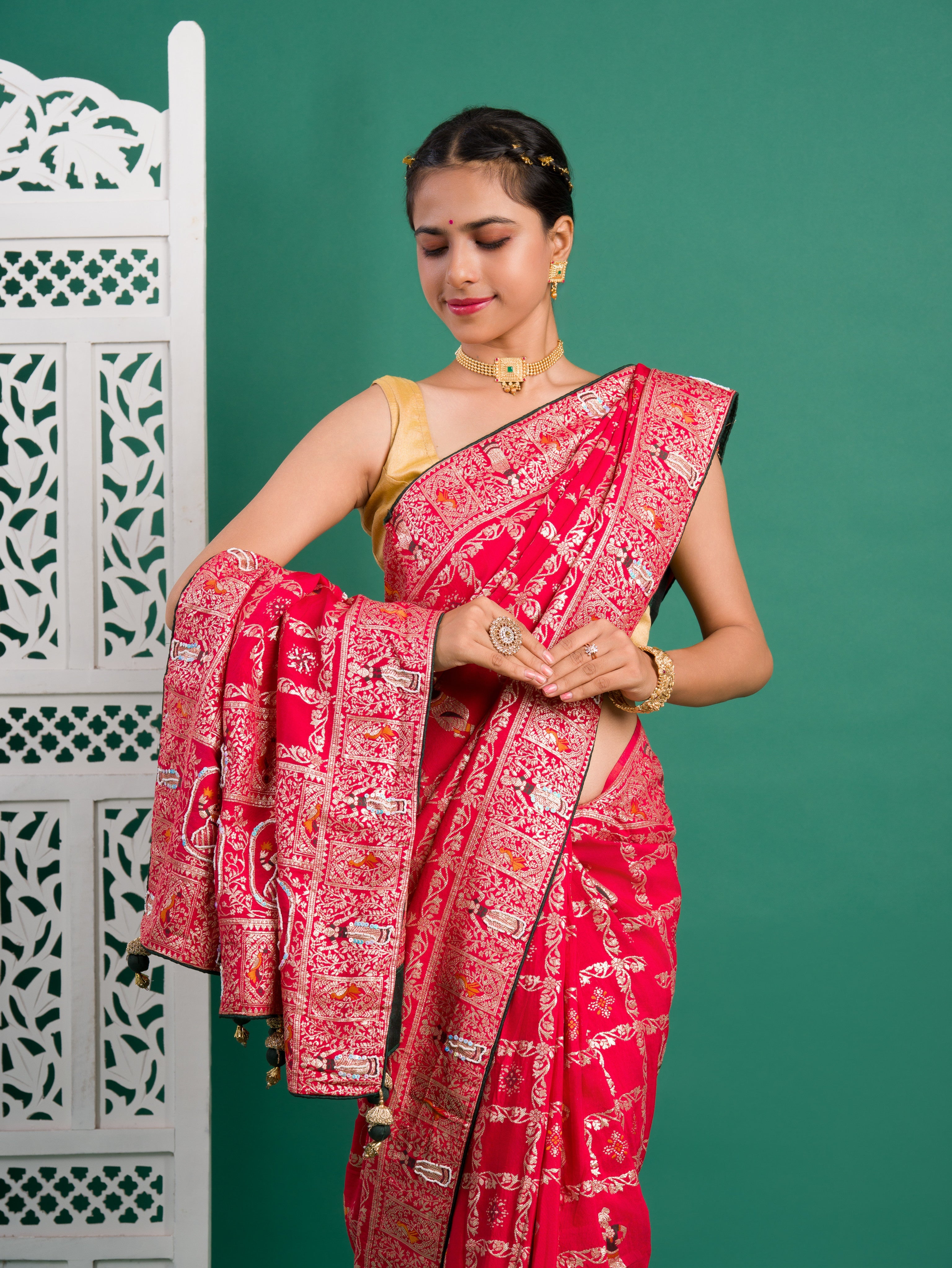 Tanmira Designer Rajwadi style Gharchola Bandhej Sarees red pdm