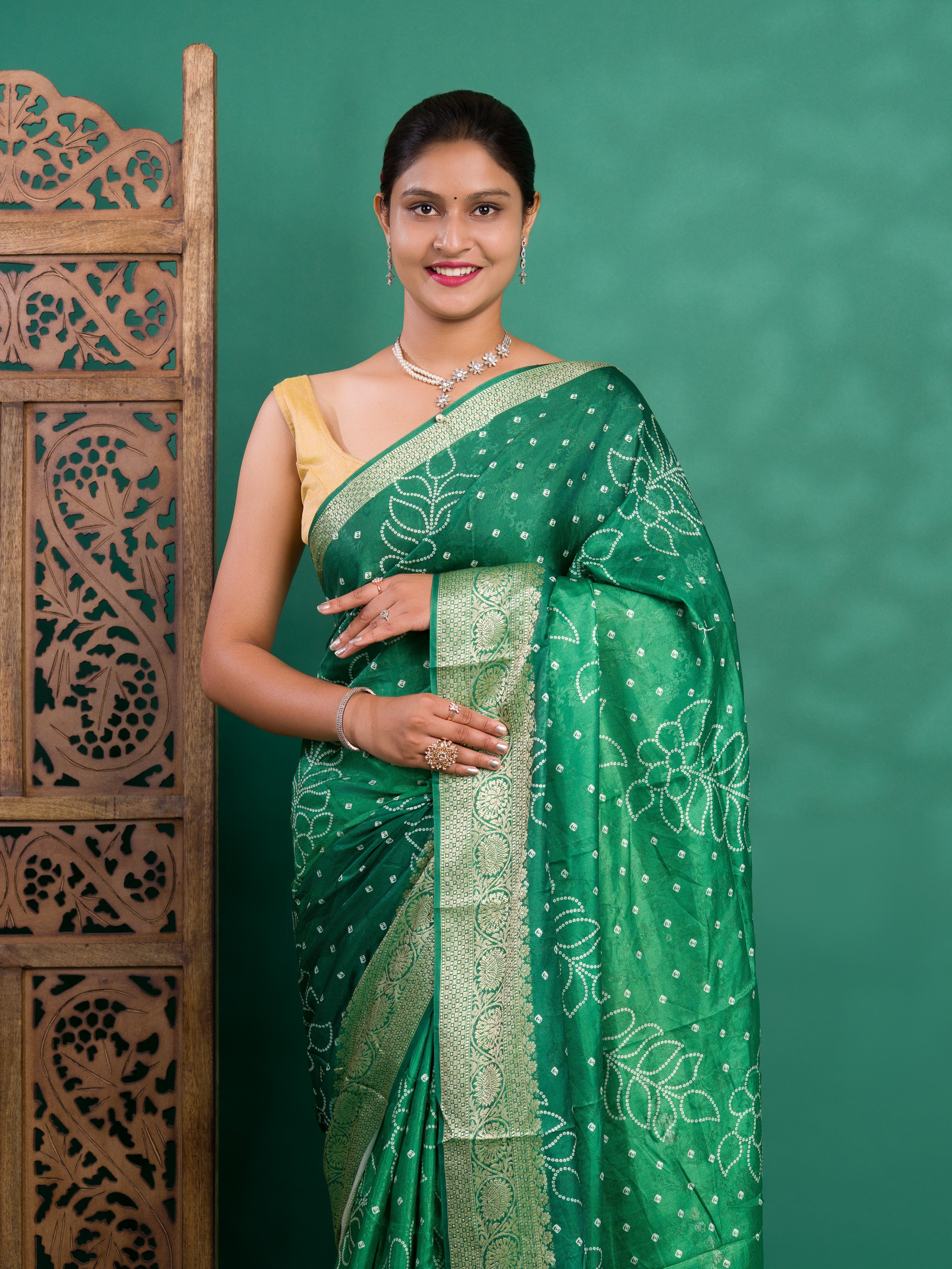 Tanmira New Beautiful Dola Silk Bandhani Style With Zari border Saree GAN