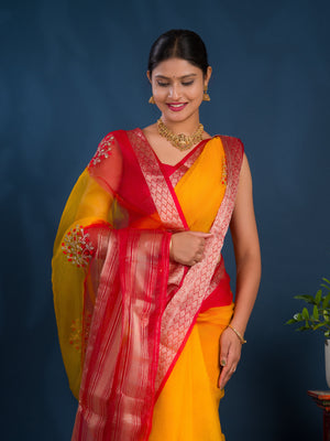 Buy Banarasi Saree With Festive Wear Tanmira