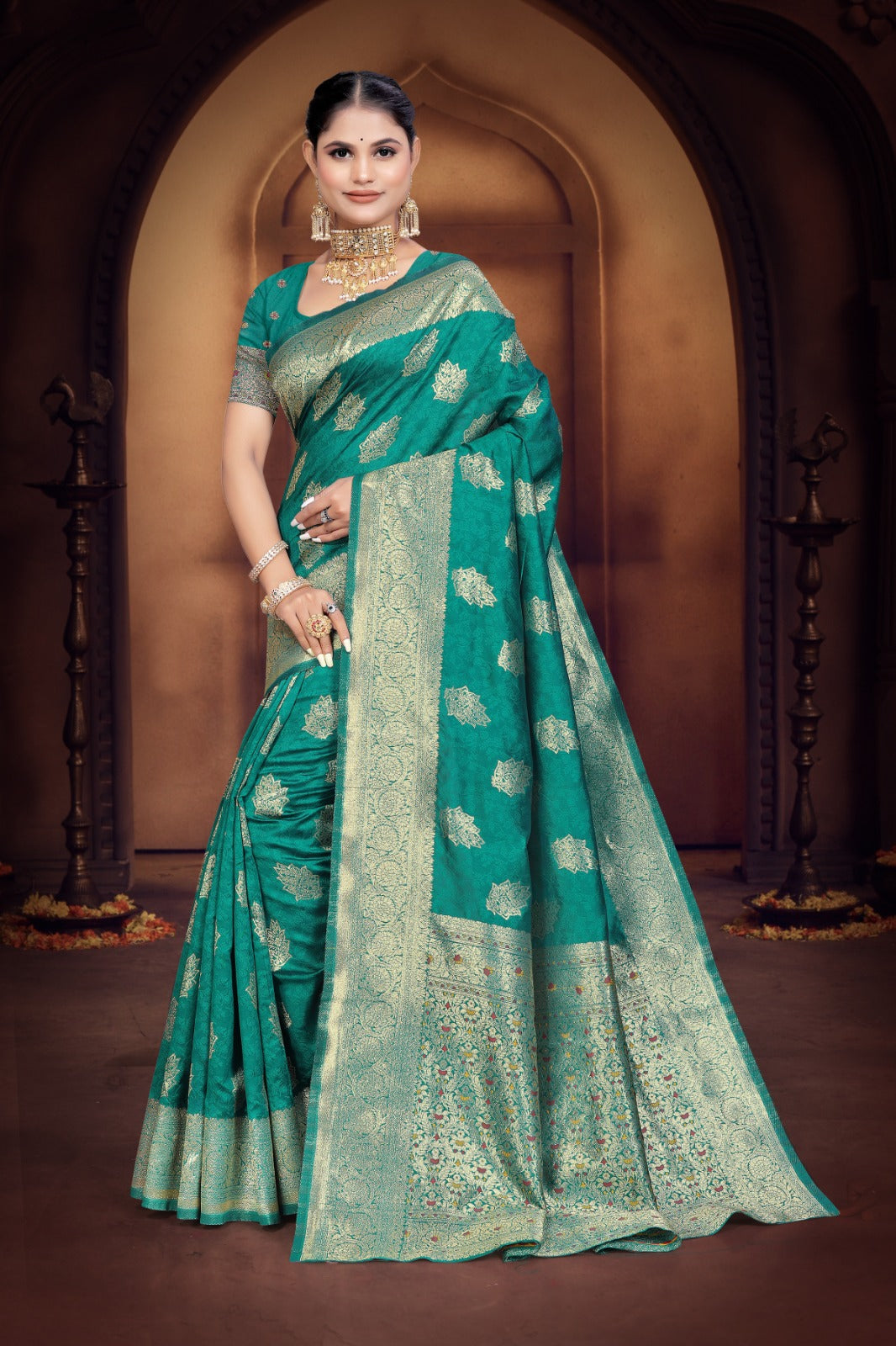 Tanmira New Dola Silk Banarasi Saree with Classic Zari Weaving Palu DC