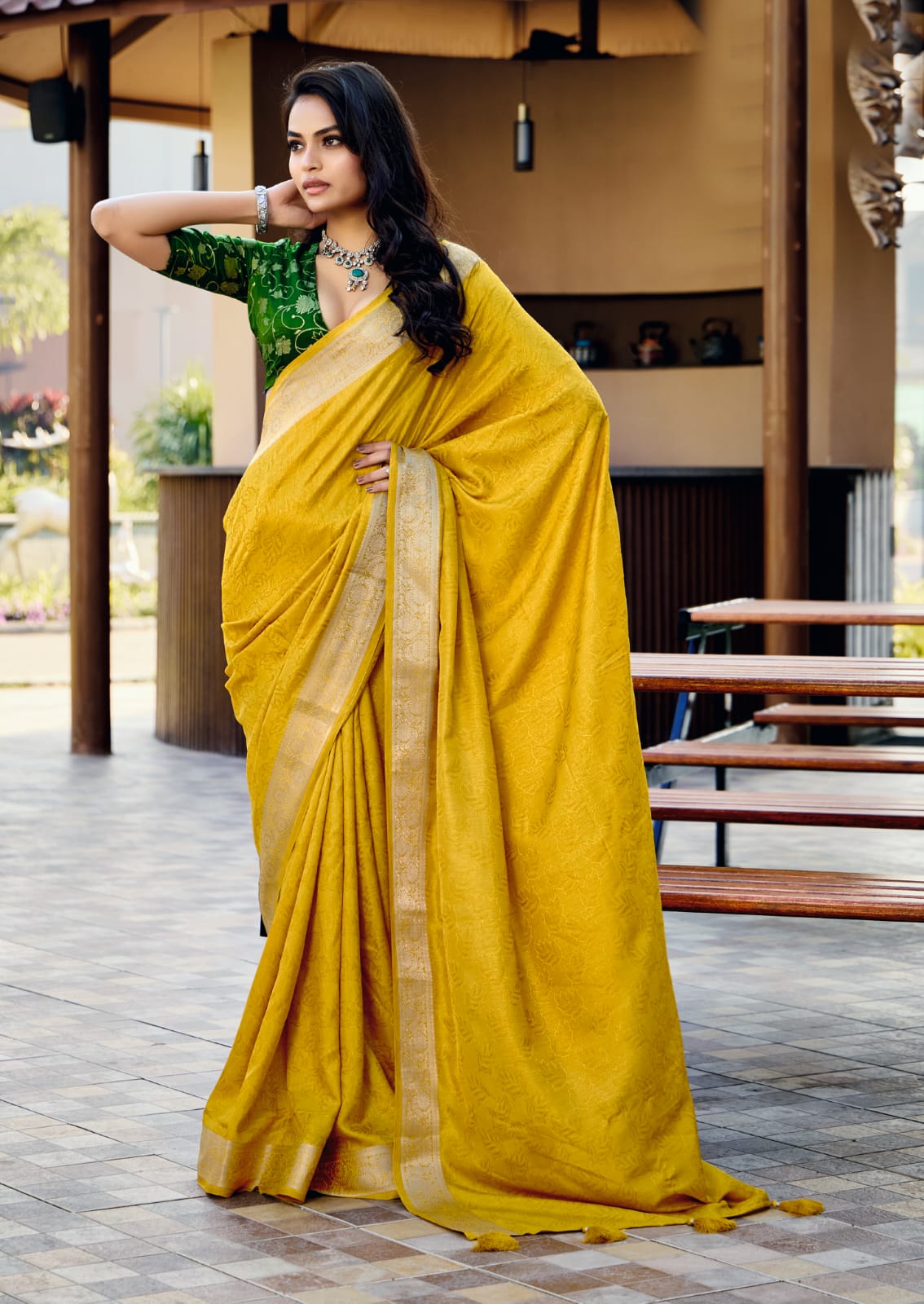 Tanmira New Trendy Bollywood Style Saree in Rich Dola Silk Fabric STR