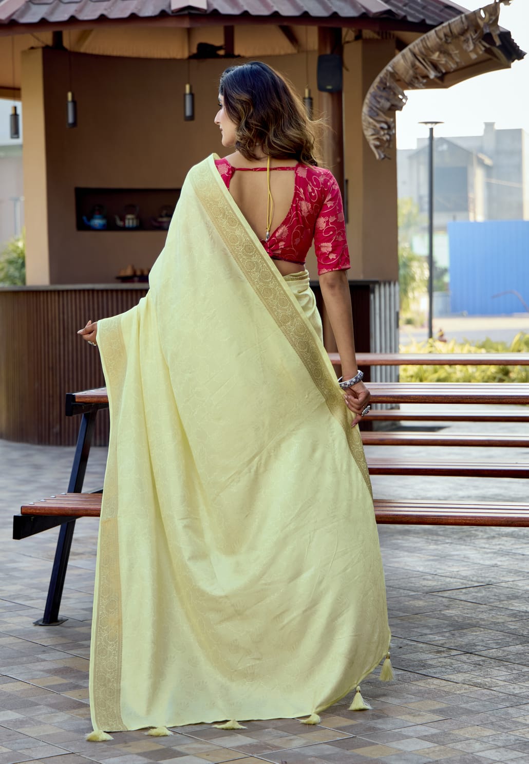 Tanmira New Graceful & Glossy Dola Silk Saree for Festive Moments STR