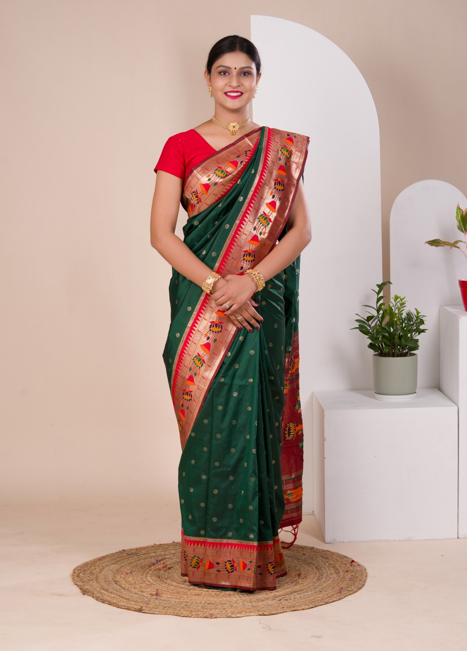 Tanmira New Arrival Paithani silk Beautiful Zari Border Pallu saree SANG