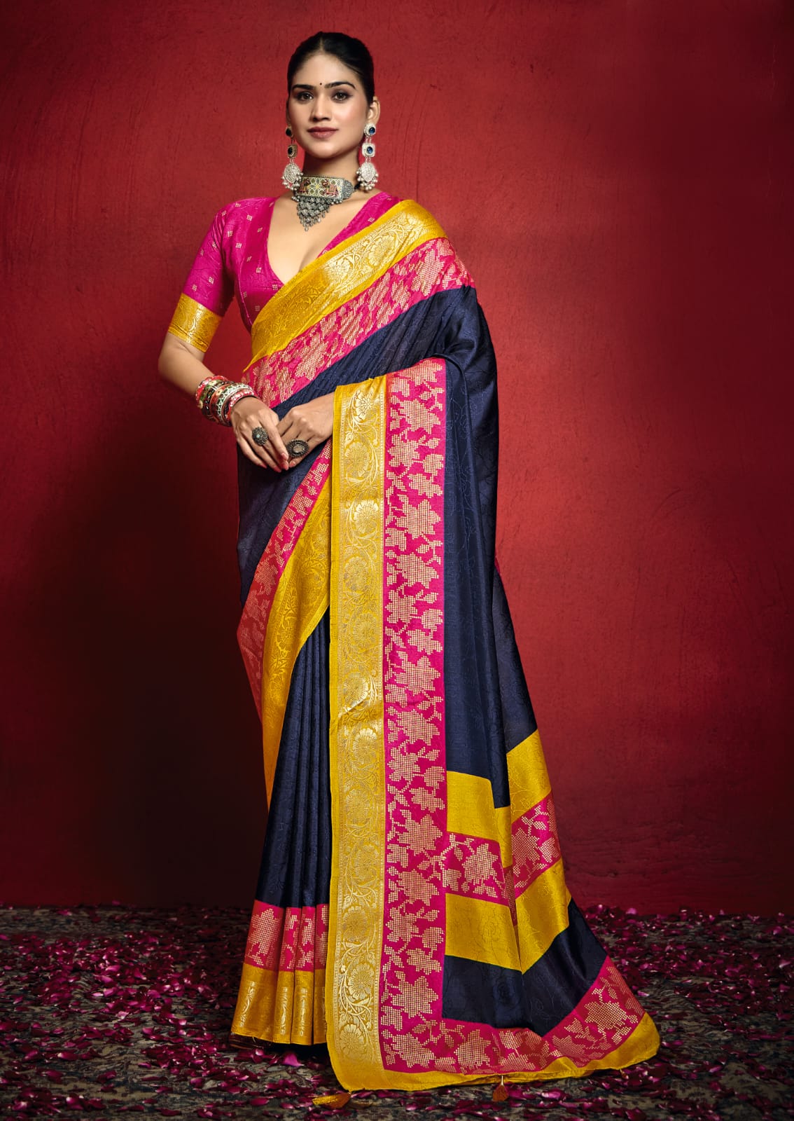 Tanmira New Banarasi With Zari border Work Saree STR