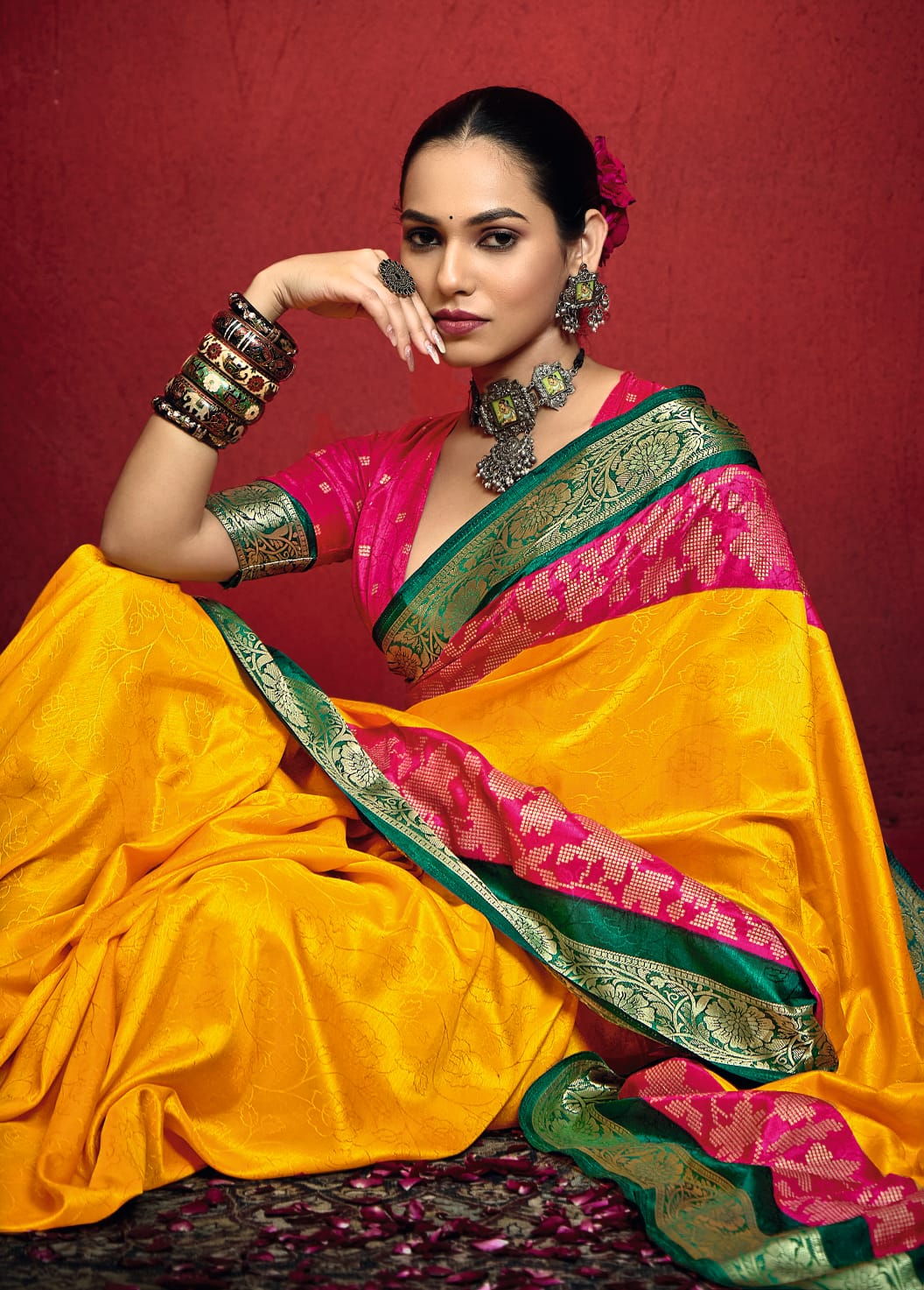 Tanmira New Beautiful Banarasi With Zari border Work Saree STR