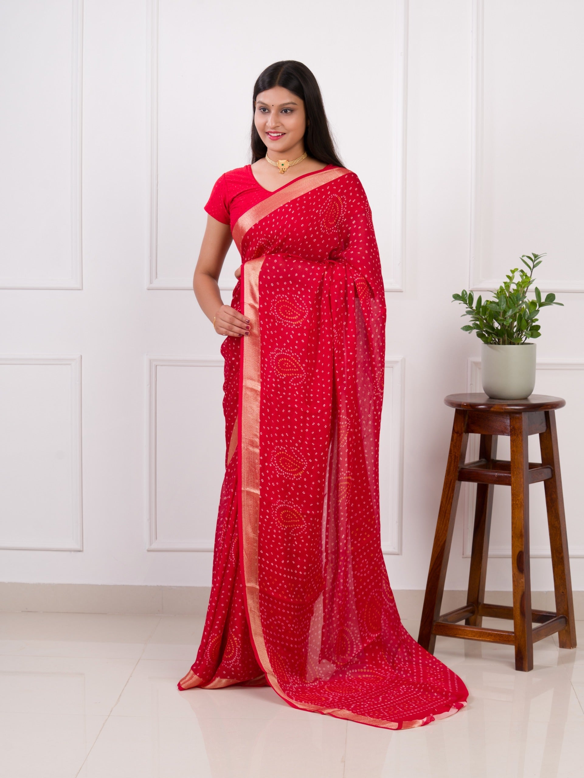 Tanmira Beautiful Light Weight Chiffon Bandhani Print Saree STL