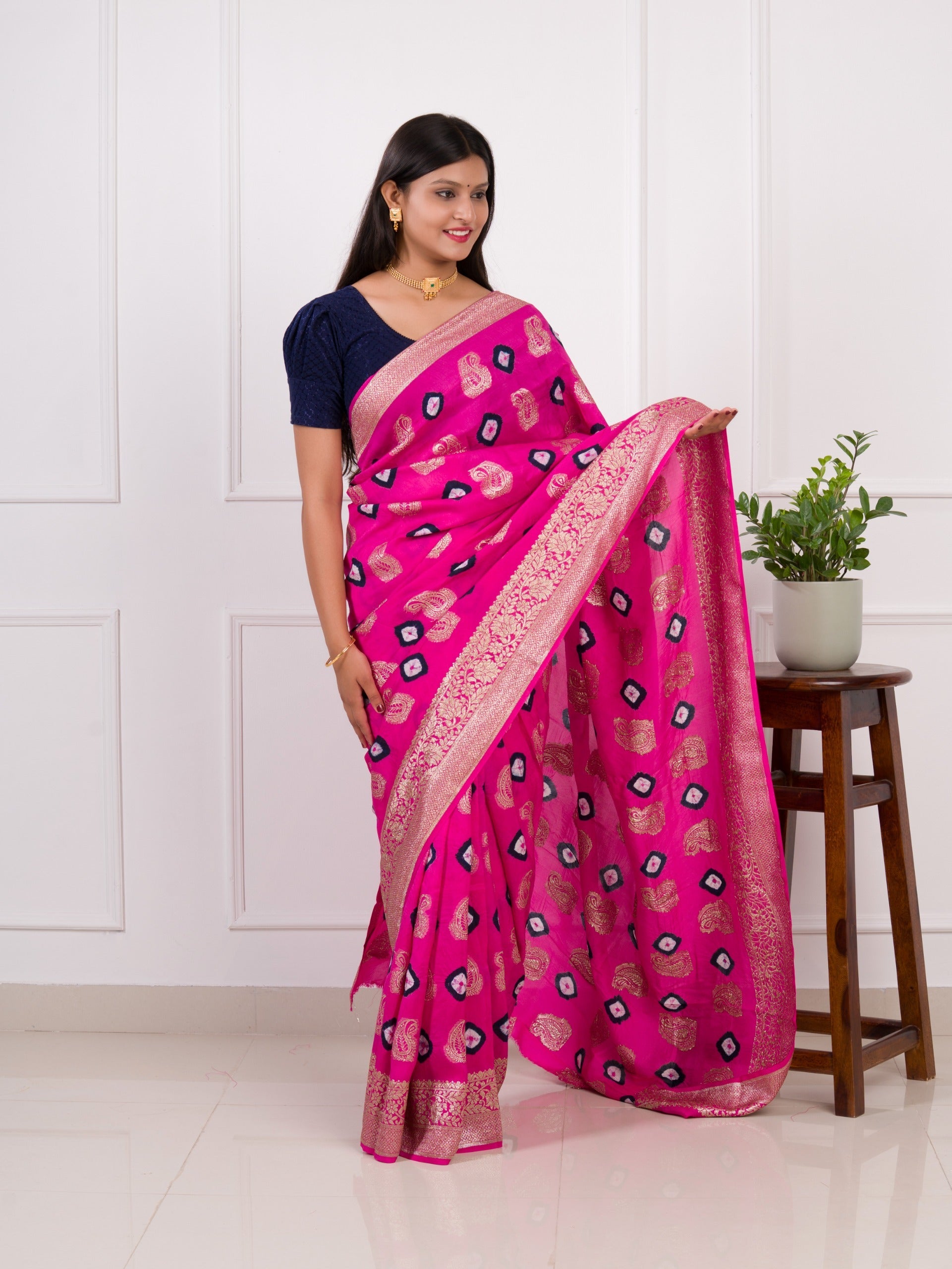 Dola Silk Bandhani Zari Weaving Work Saree in pink colour