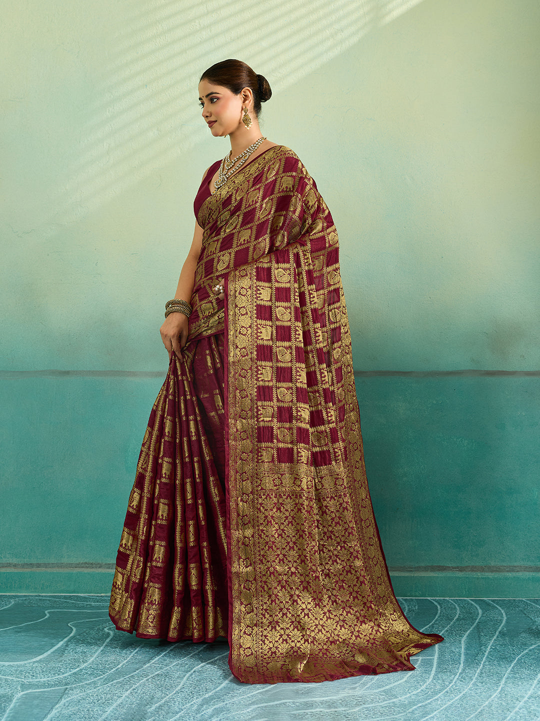 Tanmira  New Beautiful  Art silk Banarasi Style With Zari weaving Work Saree Tanmira