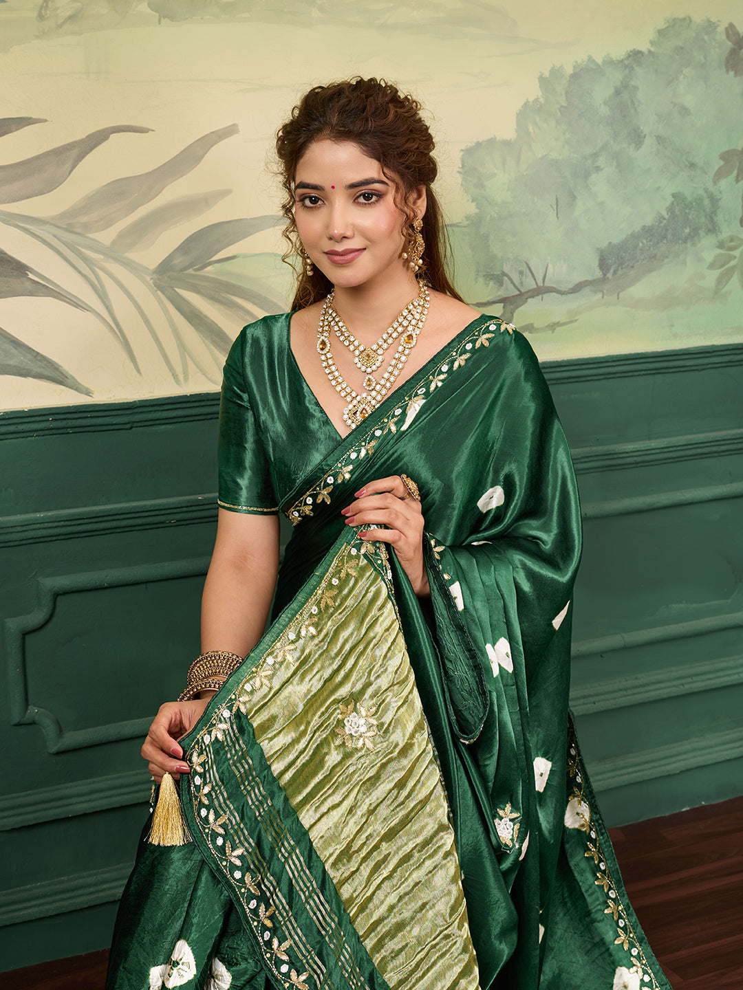 Buy Designer Saree with Handcrafted Cutdana Work Tanmira 