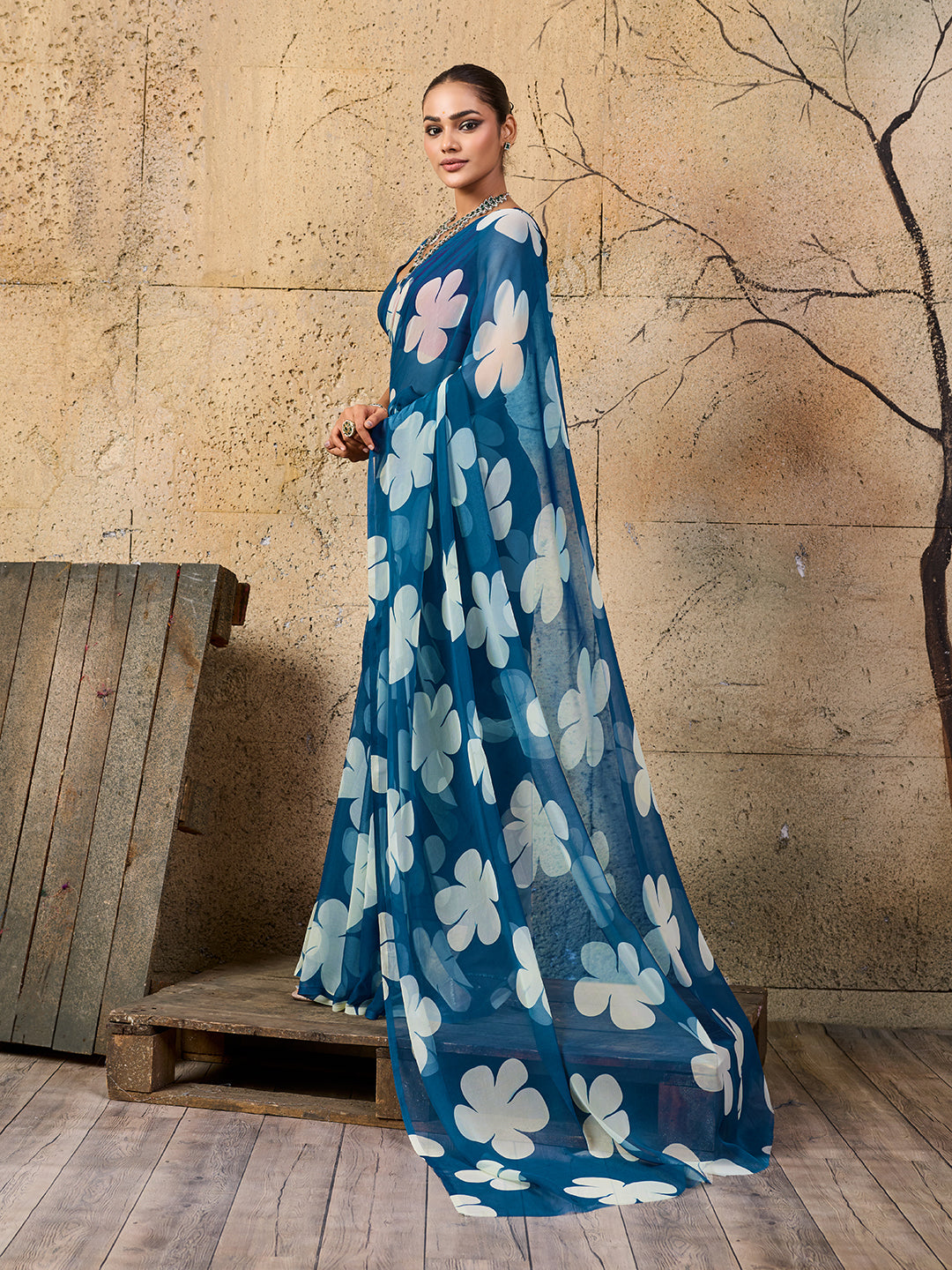 Tanmira  Latest Pure Georgette Flower Printed Style Saree SUN