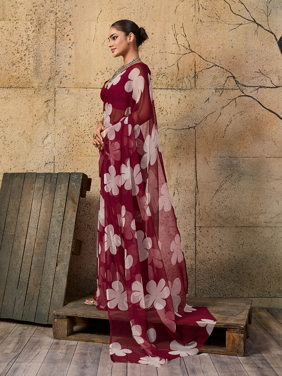 Tanmira  Beautiful New Pure Georgette Flower Printed Style Saree SUN