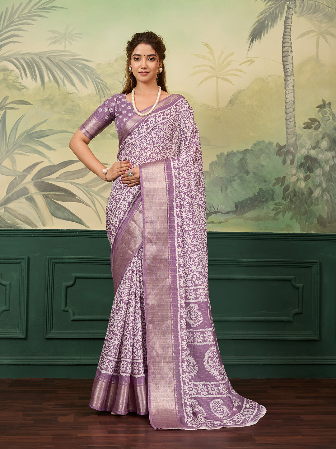 Tanmira  New Spiceal Cotton Silk Batik Printed With Zari Border Work Saree STL