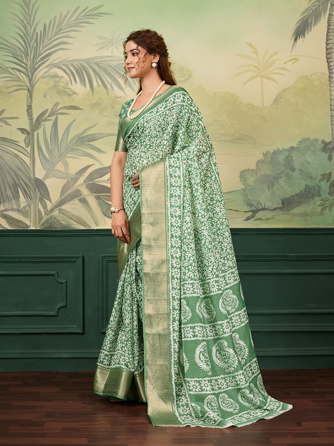 Tanmira  New Cotton Silk Batik Printed With Zari Border Work Saree STL