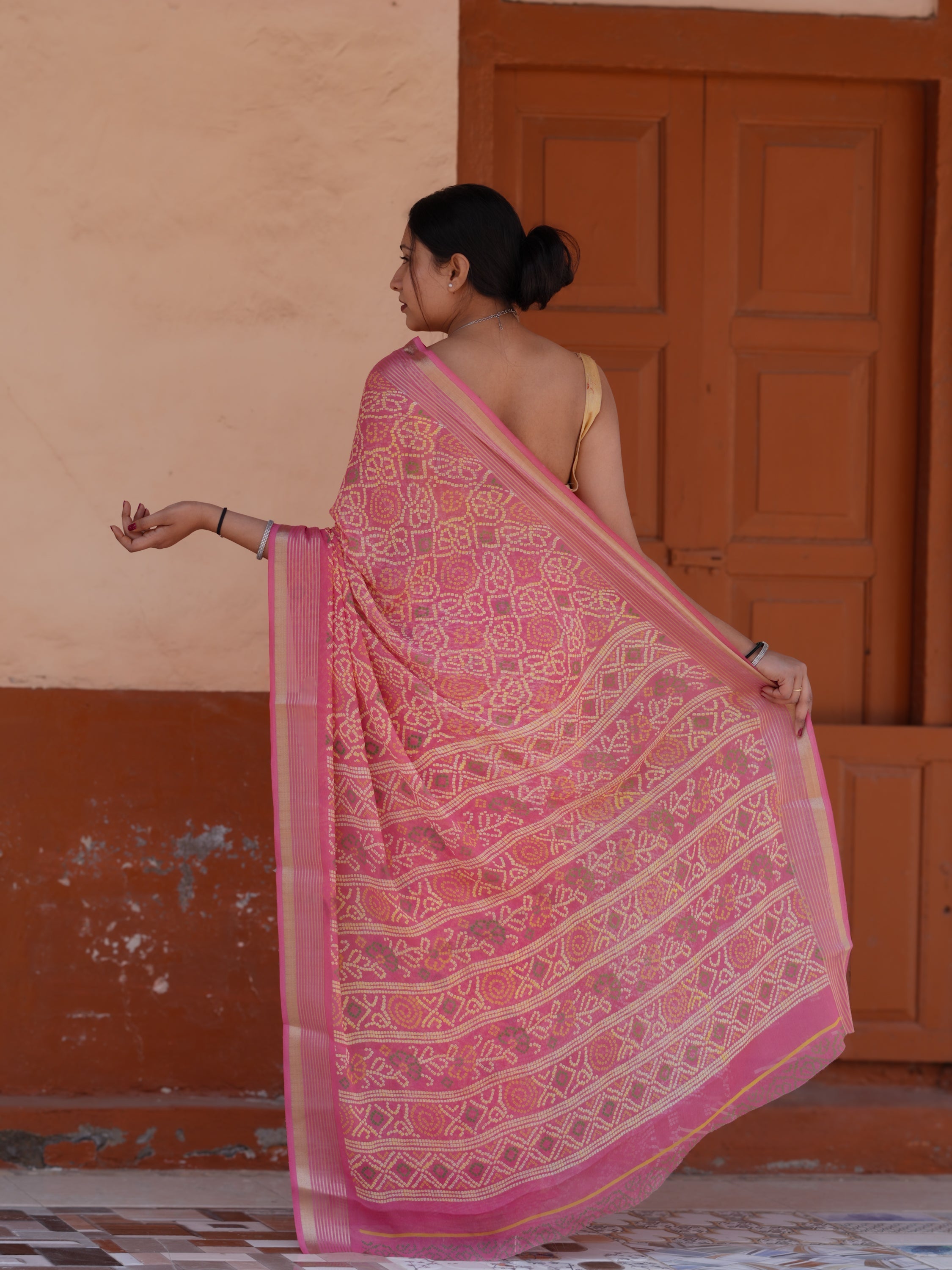 Buy Casual Style Chiffon Saree Tanmira  Image 6
