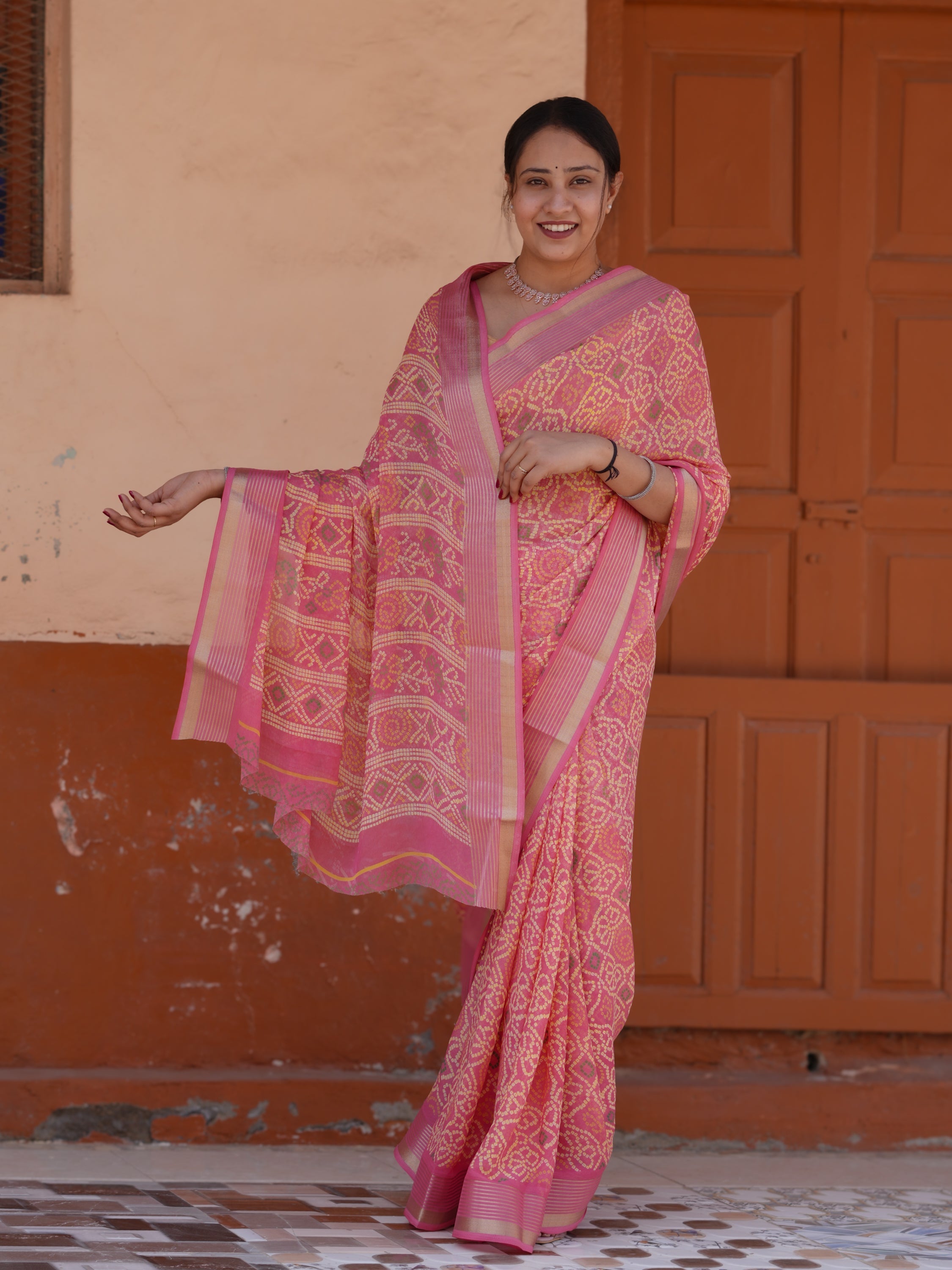 Buy Casual Style Chiffon Saree Tanmira  Image 5