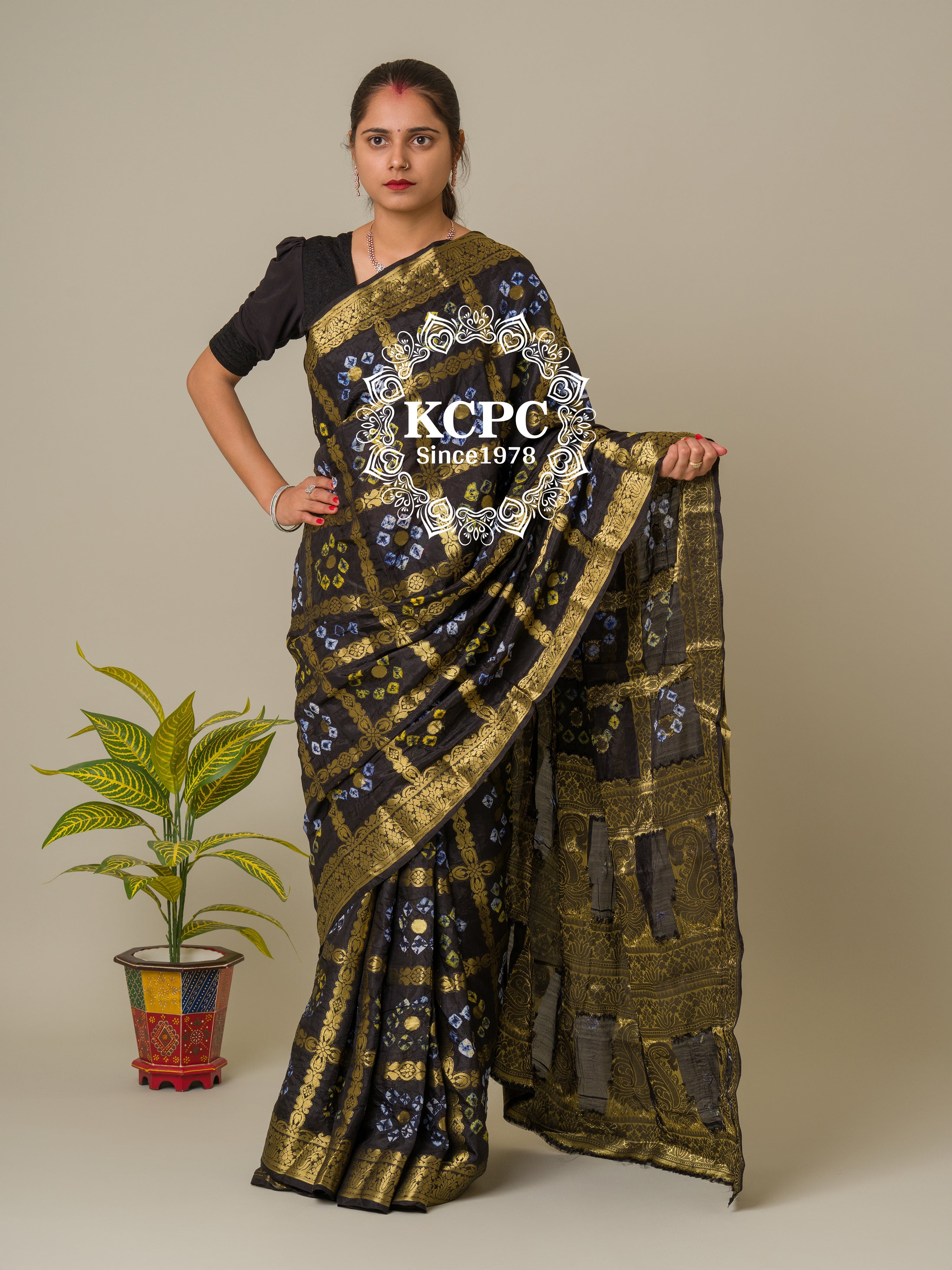 Tanmira Bandhej silk gharchola Single coin saree Black