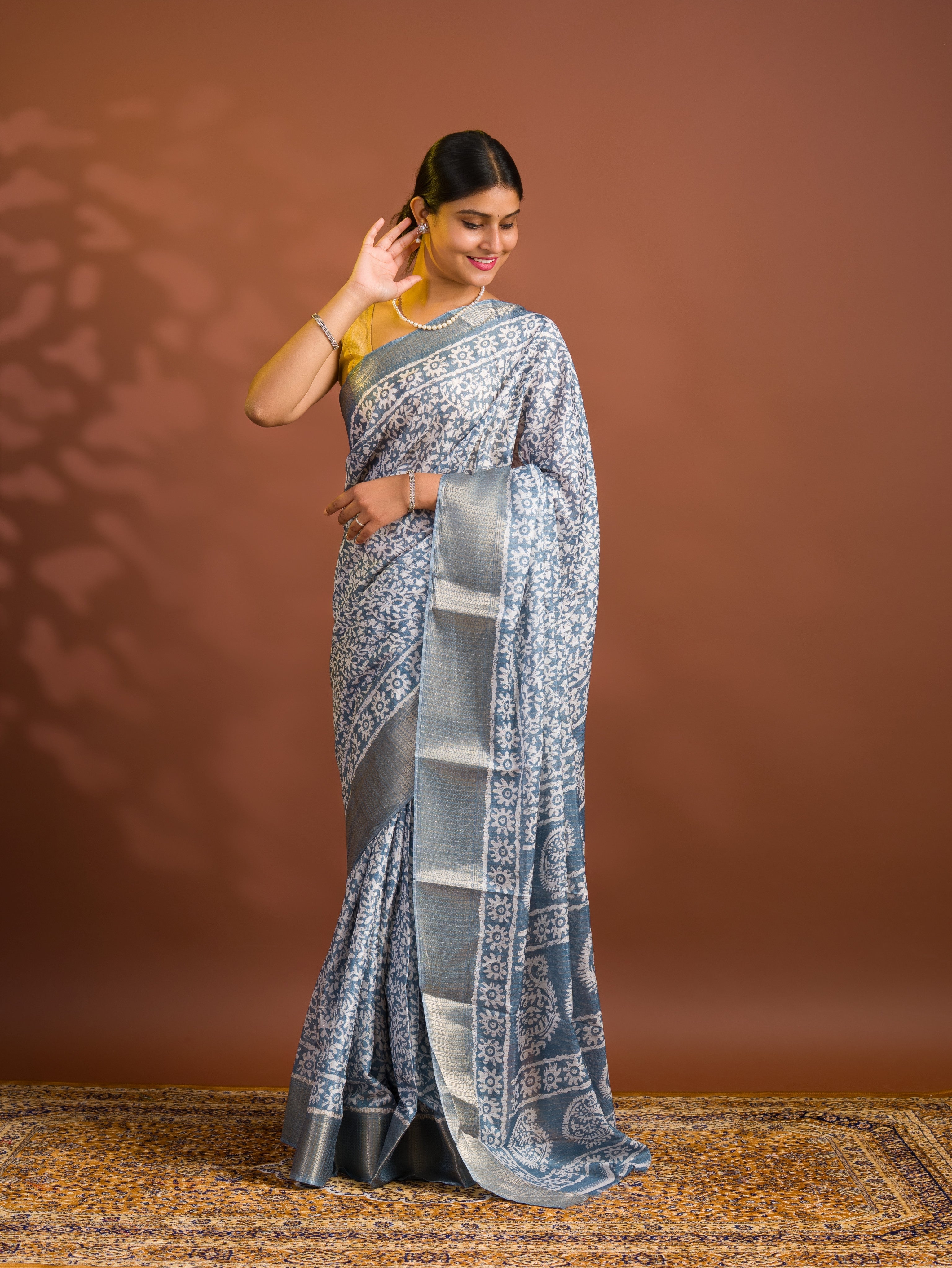 By Printed Style With Zari border