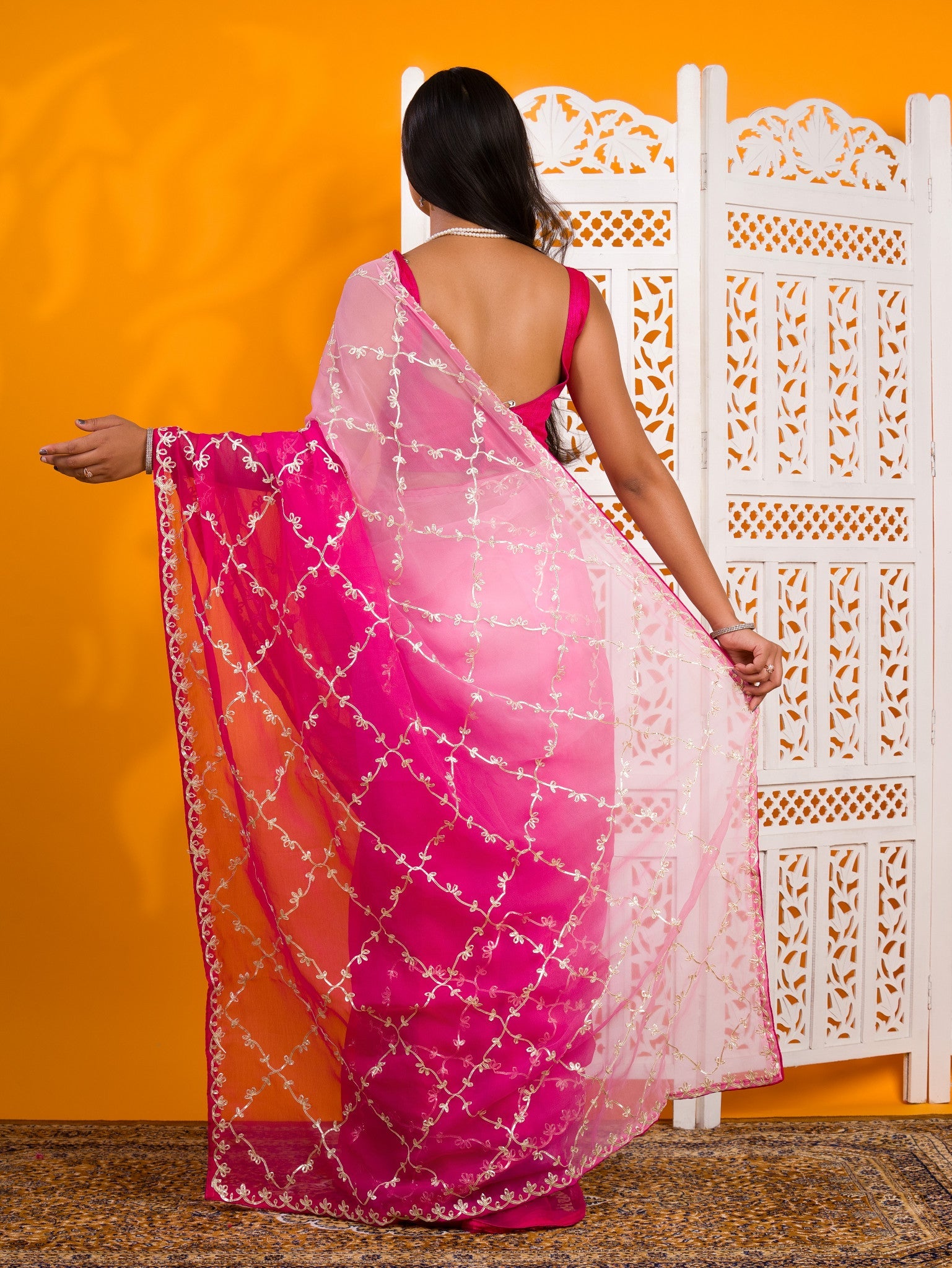By New Beaytiful  Chiffon Bollywood Style With Gotapatti Work Saree