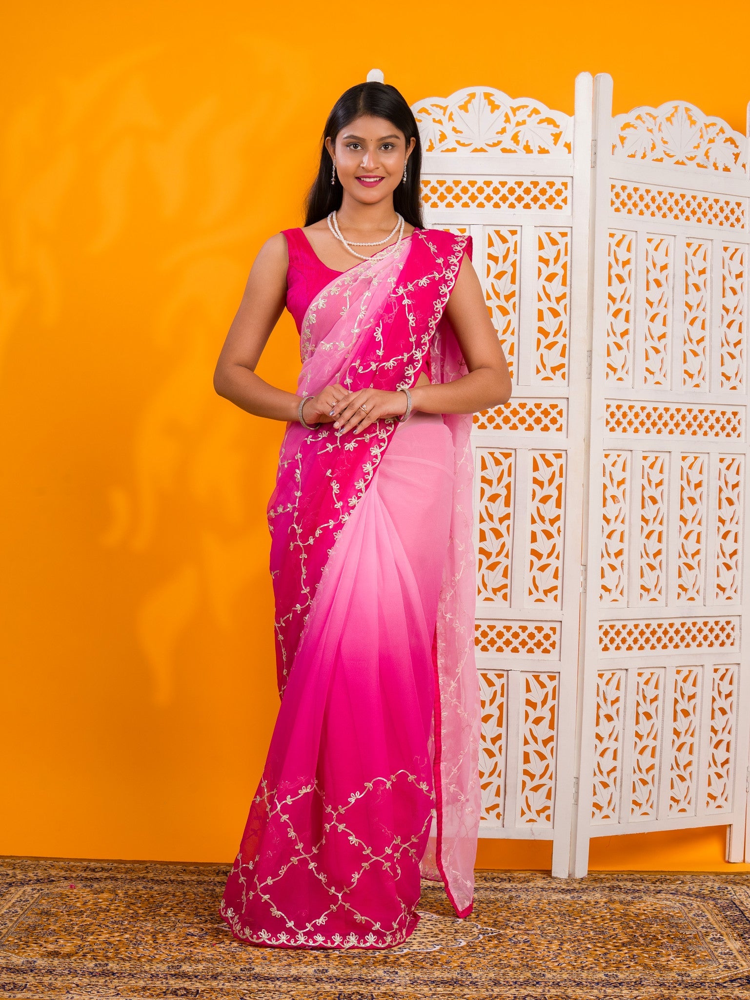 By New Beaytiful  Chiffon Bollywood Style With Gotapatti Work Saree