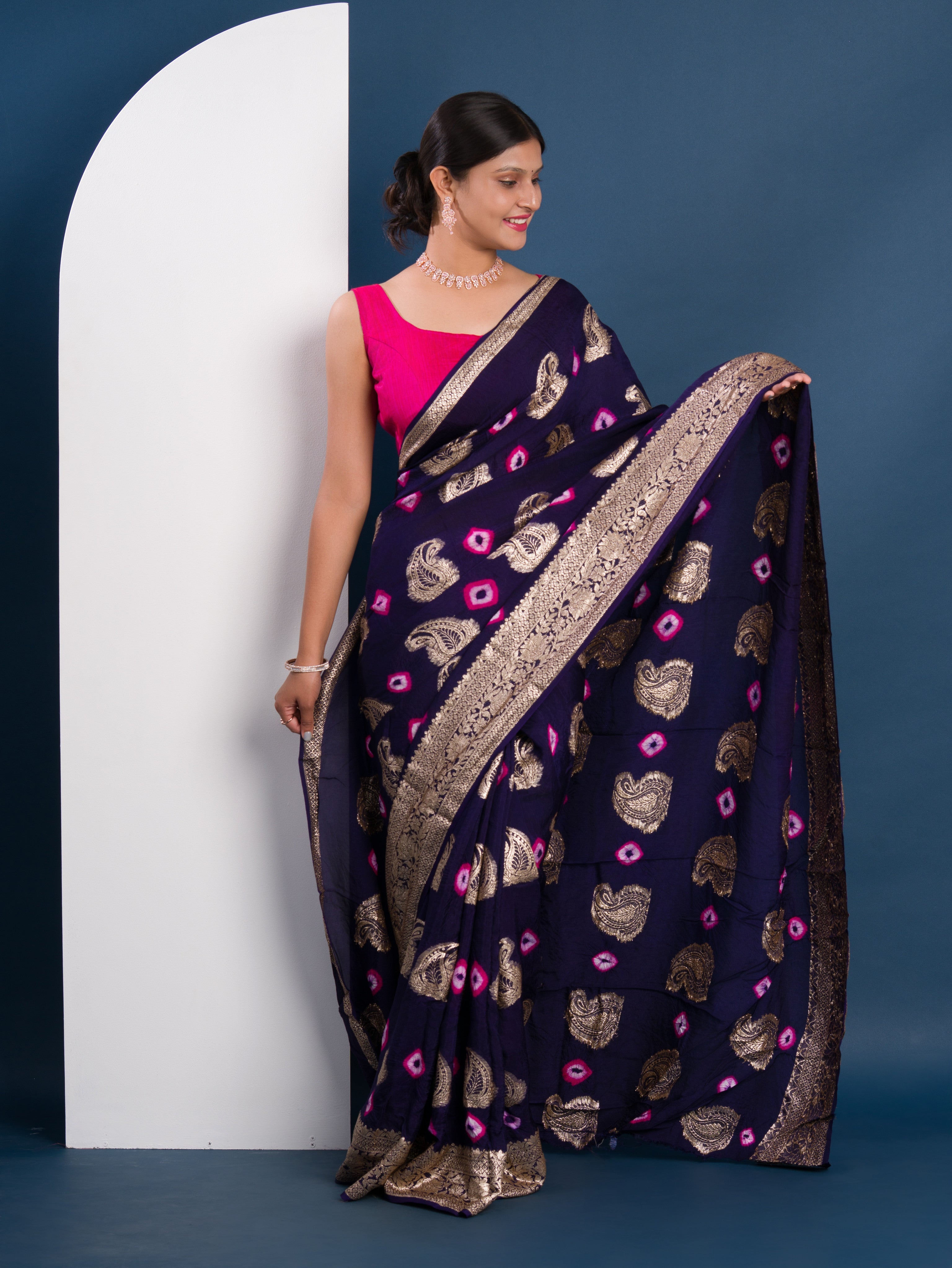 Tanmira New Dola Silk Bandhani Zari Weaving Work Saree RTK