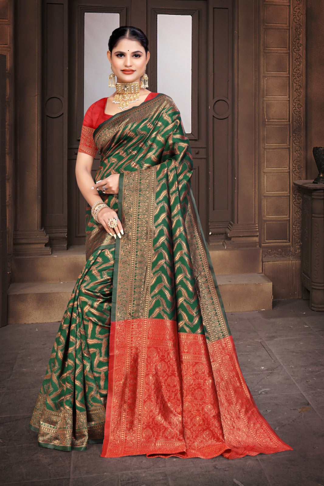 Tanmira New Banarasi Dola Silk with Modern Zig Zag Print and Traditional Zari Border saree DC