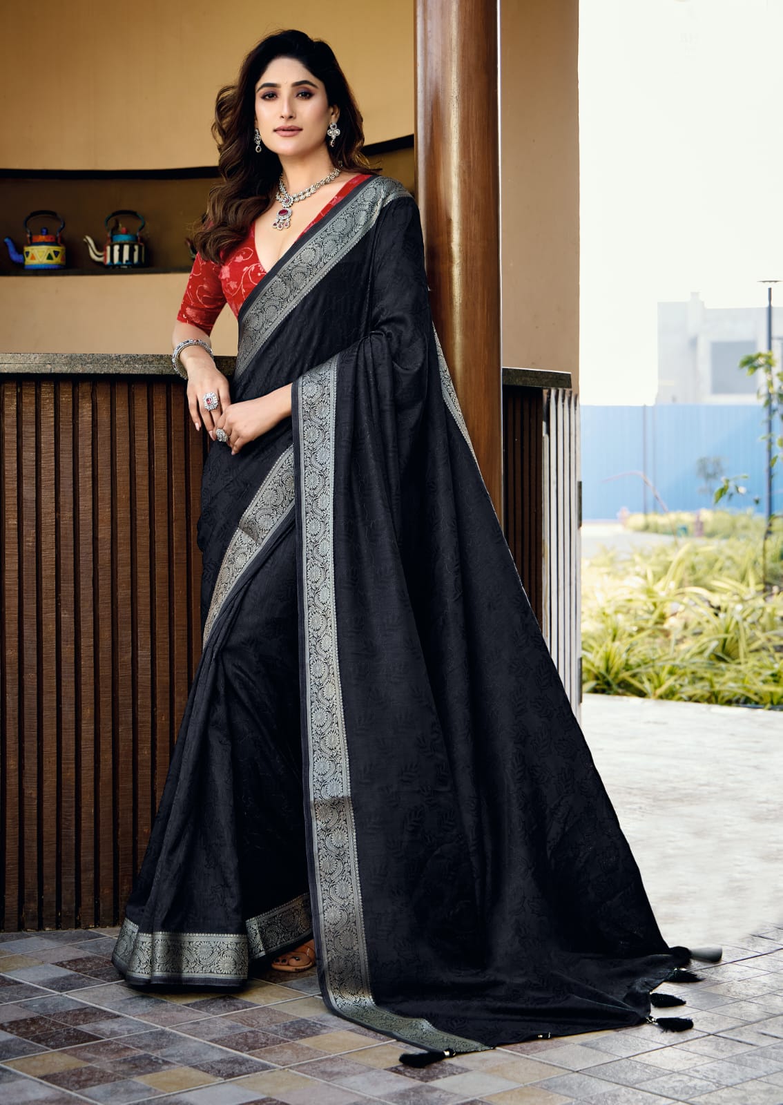 Tanmira New Graceful & Glossy Dola Silk Saree for Festive  STR