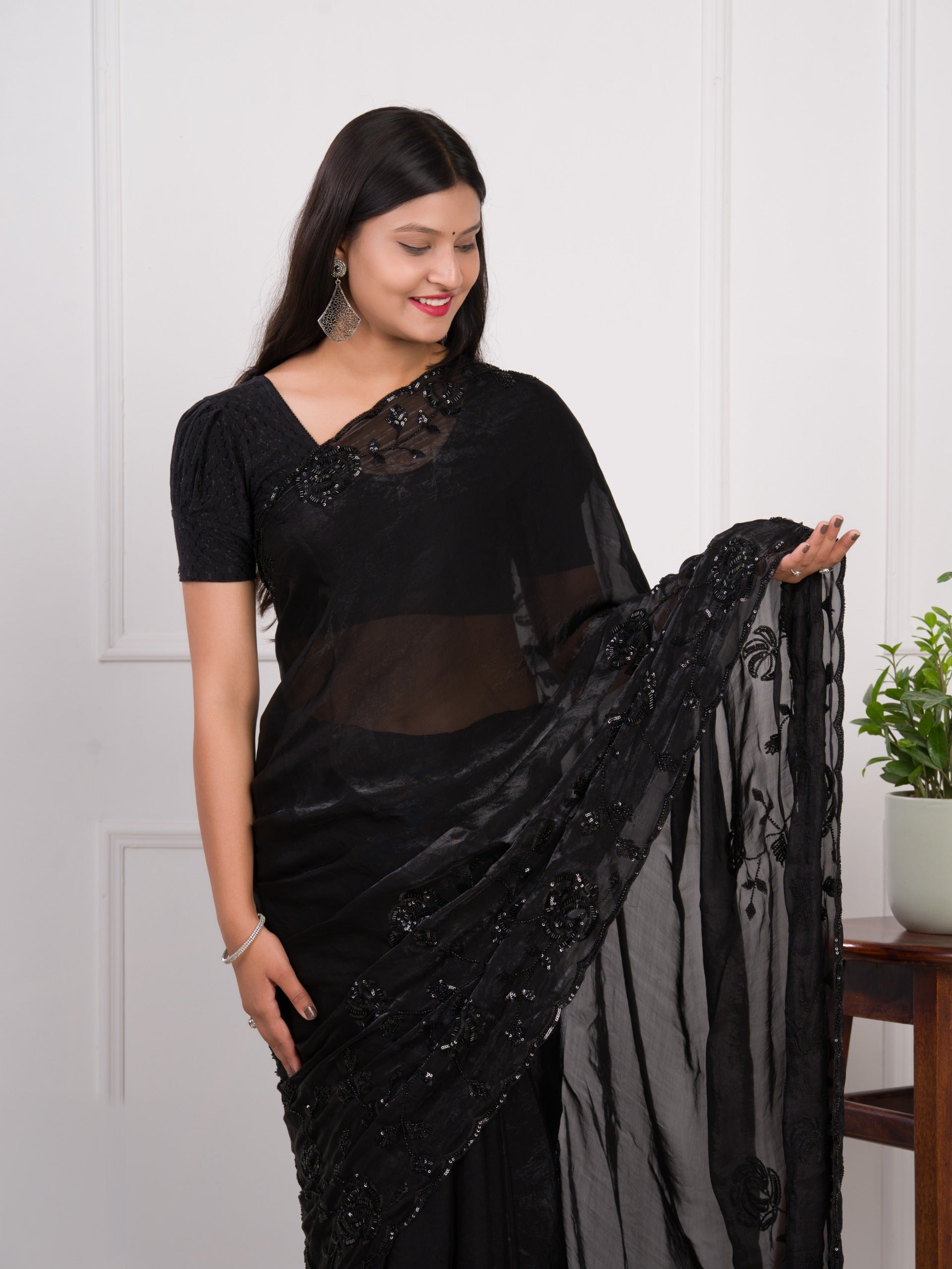 Tanmira New Organza Bollywood Style Cutdana tari Work Saree VSW