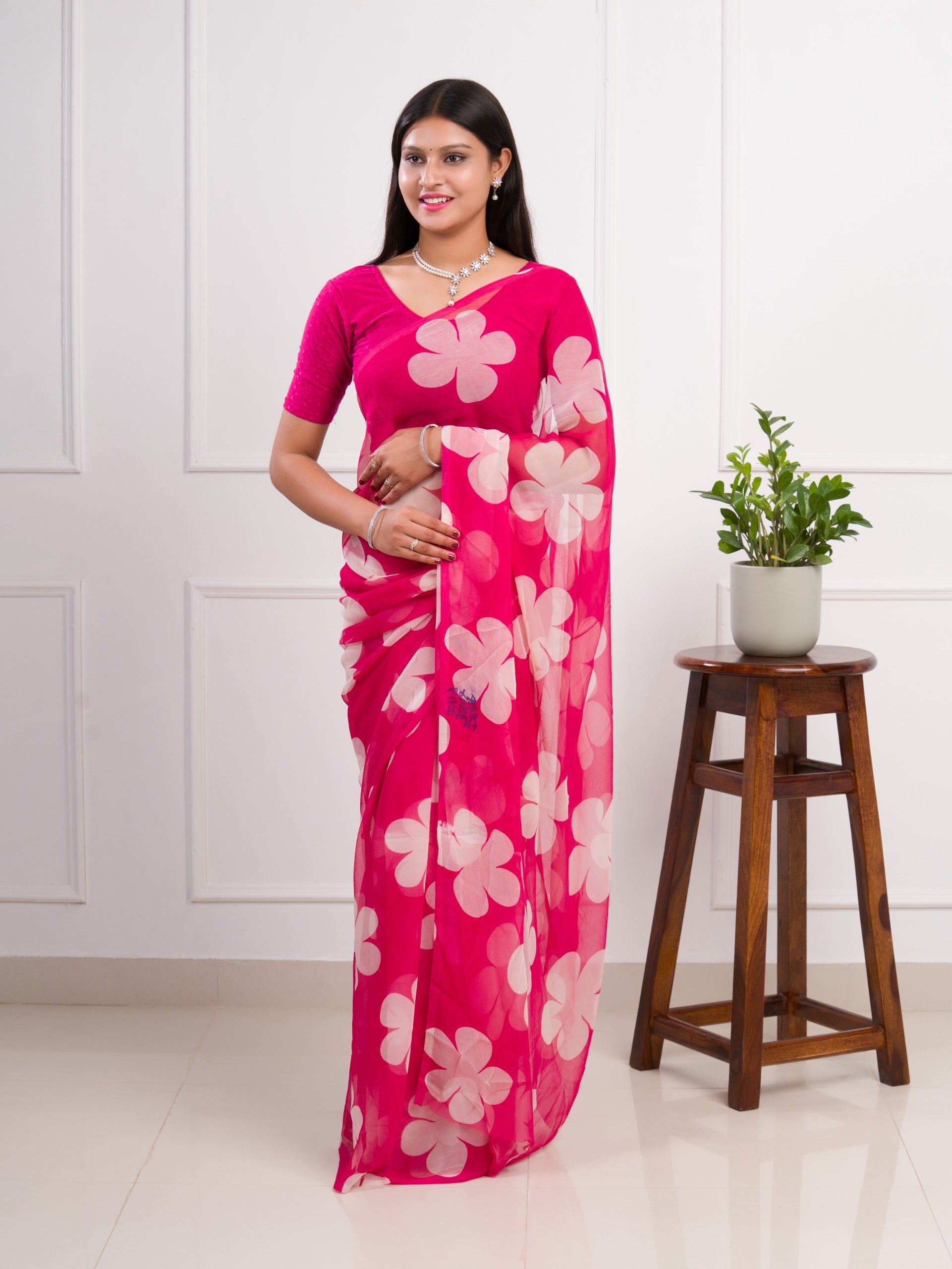 Tanmira Latest New Pure Georgette Flower Printed Style Saree SUN