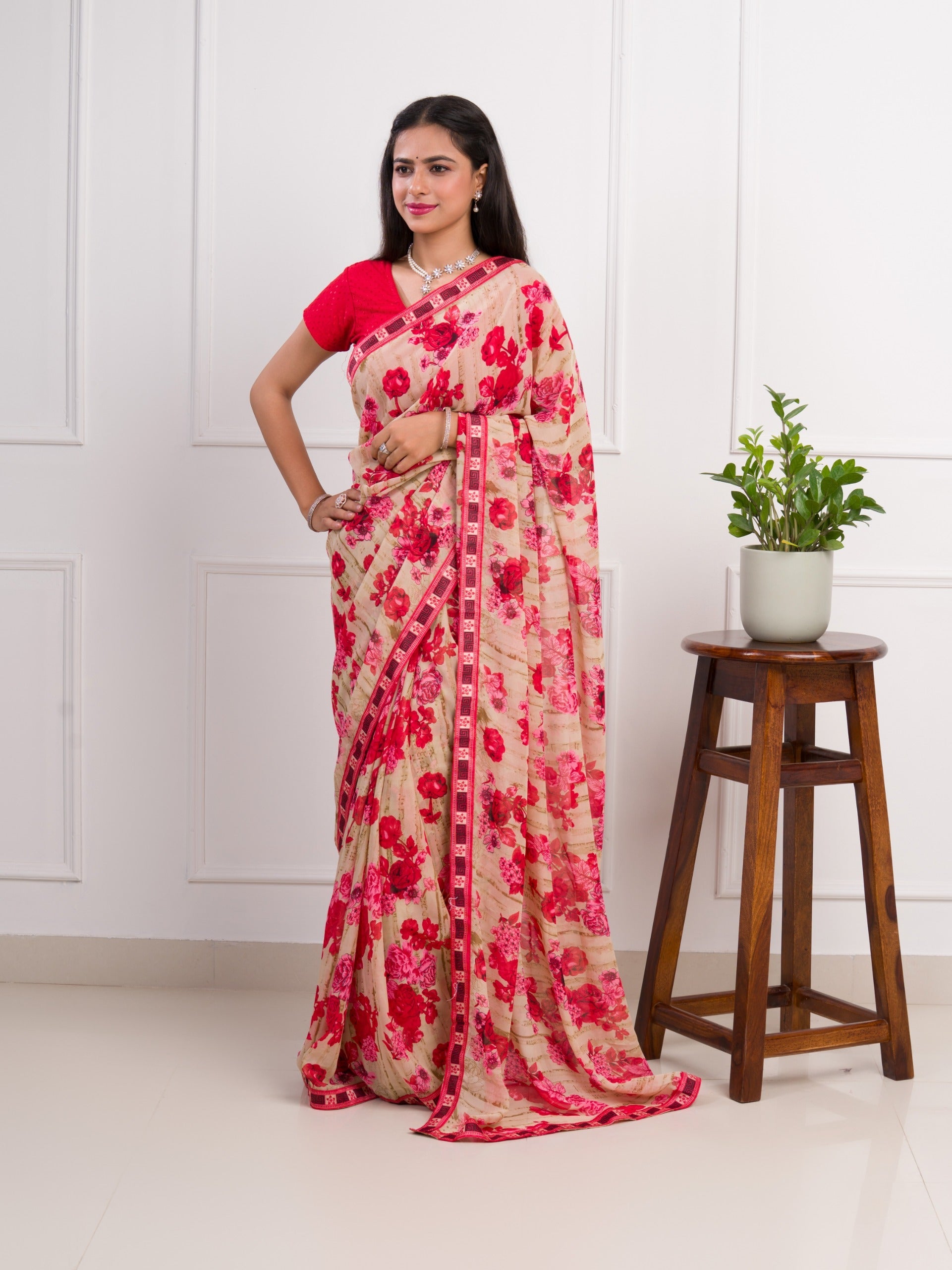 Tanmira New Weightless Fabric Flower Braso Border Saree ADI