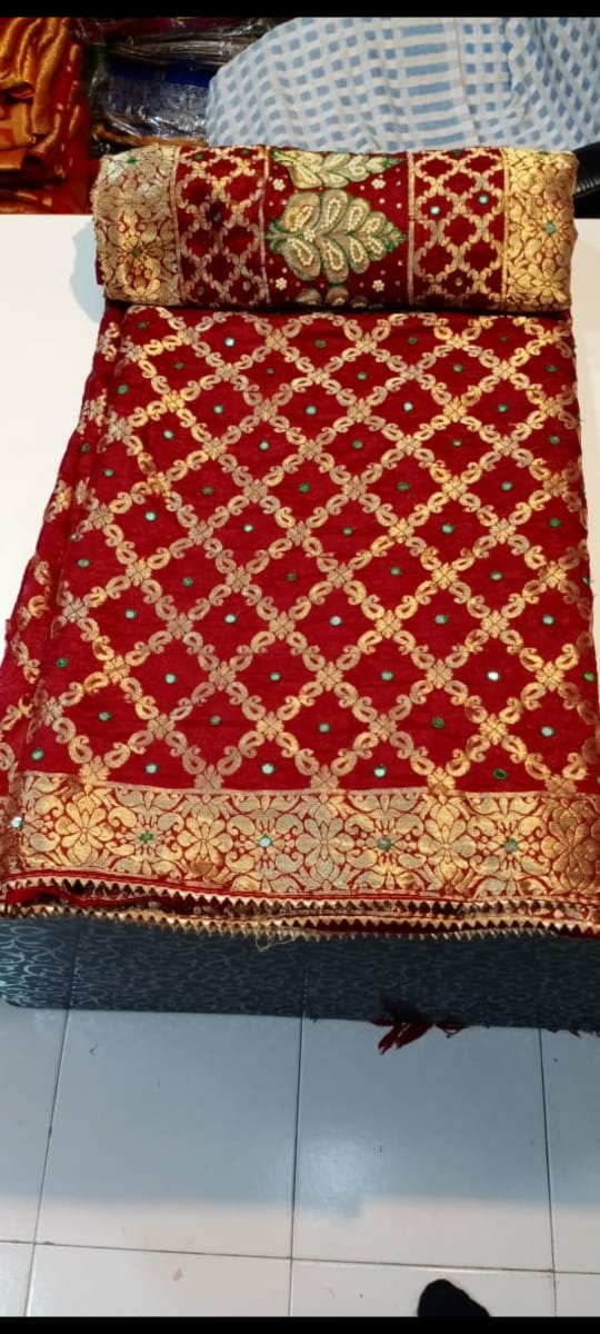 trending mirror work saree in bandhani pattern 